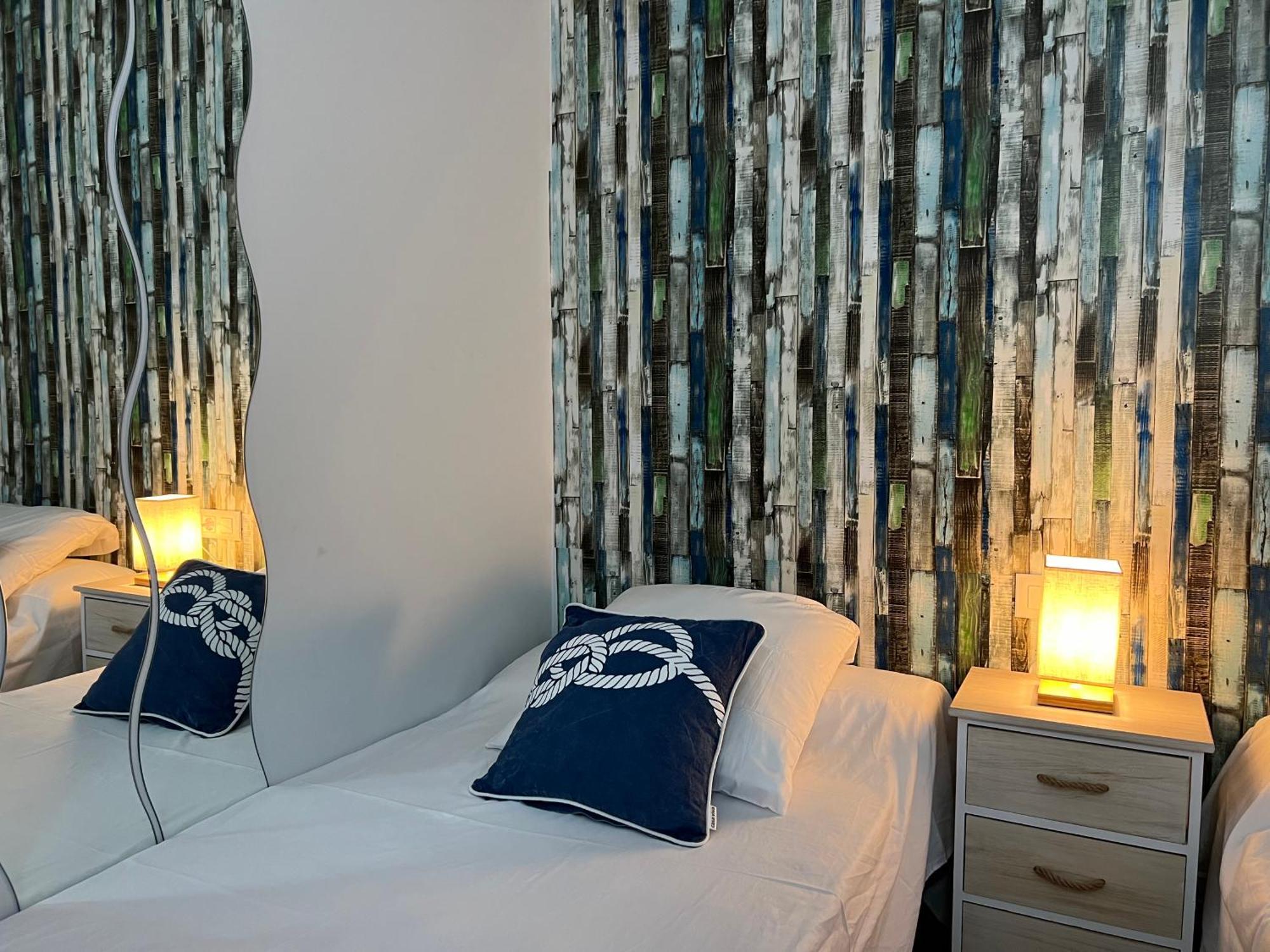 Blau Apartamento Frente A Los Canales Y Las Puestas De Sol De โรเซส ภายนอก รูปภาพ
