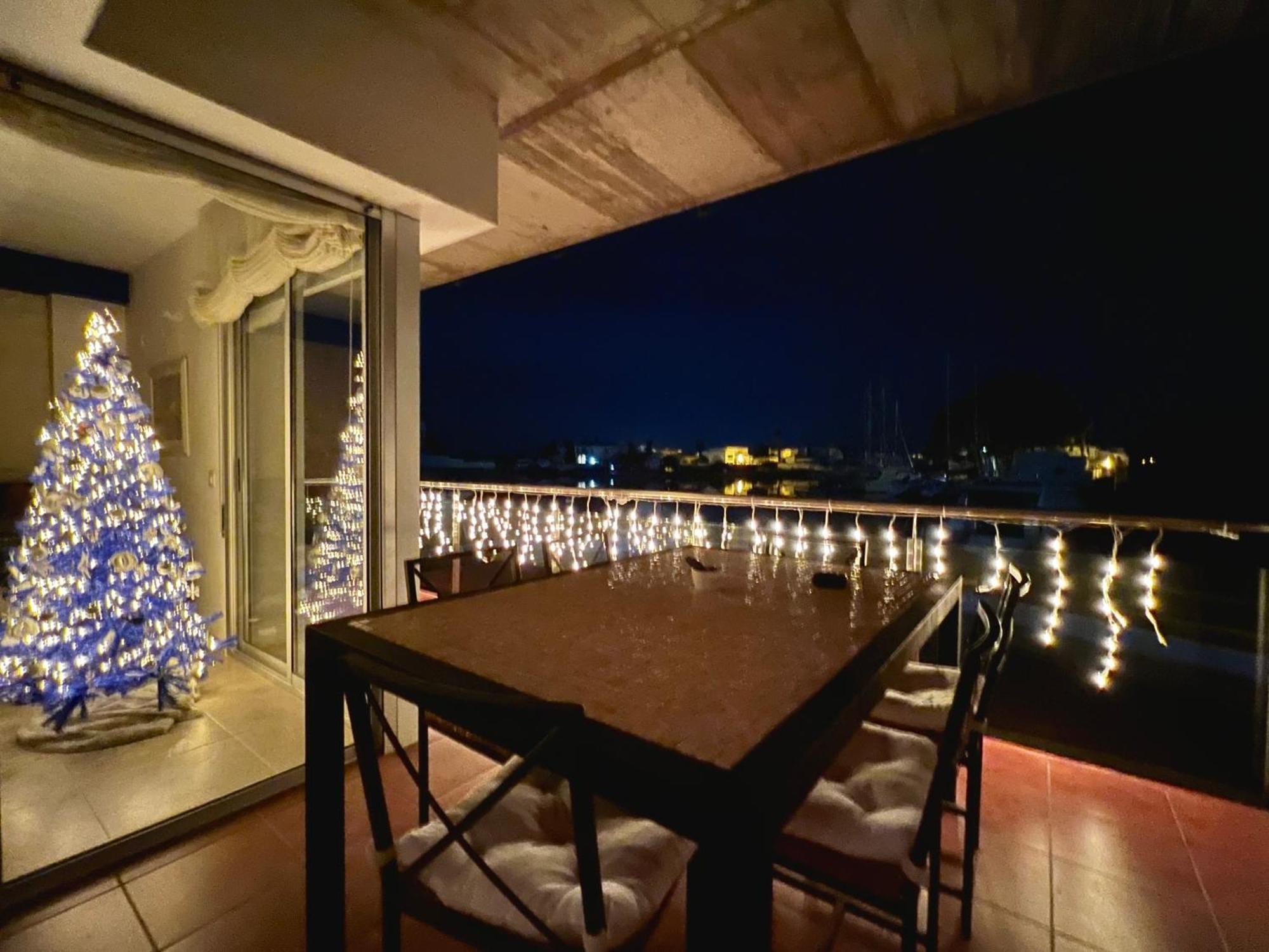 Blau Apartamento Frente A Los Canales Y Las Puestas De Sol De โรเซส ภายนอก รูปภาพ